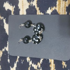 THANDMADE EARRINGS HANDCRAFTED BLACK BEAD WITH POLKA DOTS WHITE
